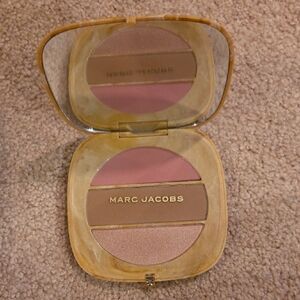 Marc Jacobs Dual-Tone Blush Compact